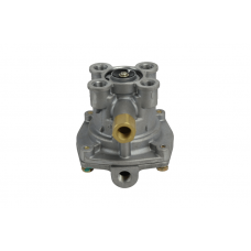 RELAY VALVE