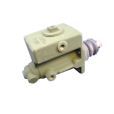 MASTER CYLINDER