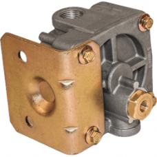 RELAY VALVE